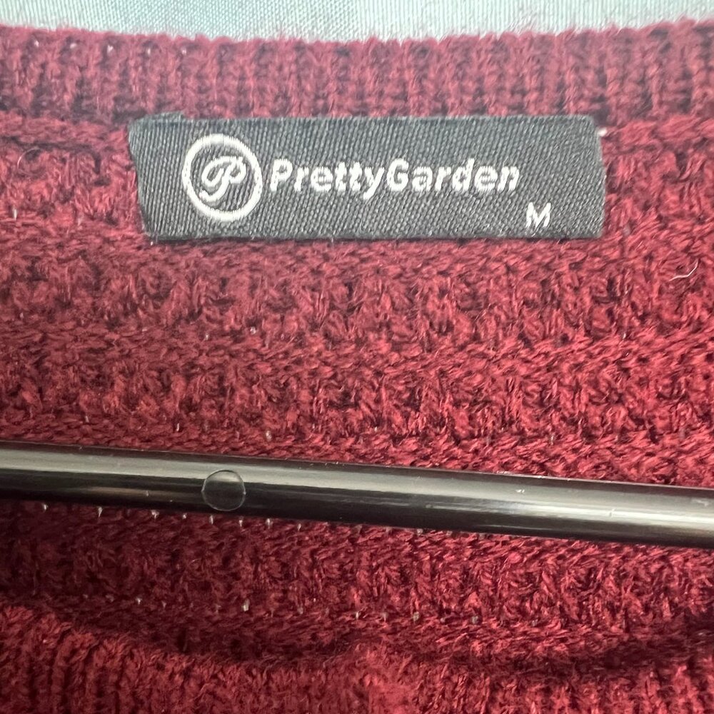 Pretty Garden Burgundy Textured Knit Cardigan - Gold Button Front - Size M - Picture 3 of 7